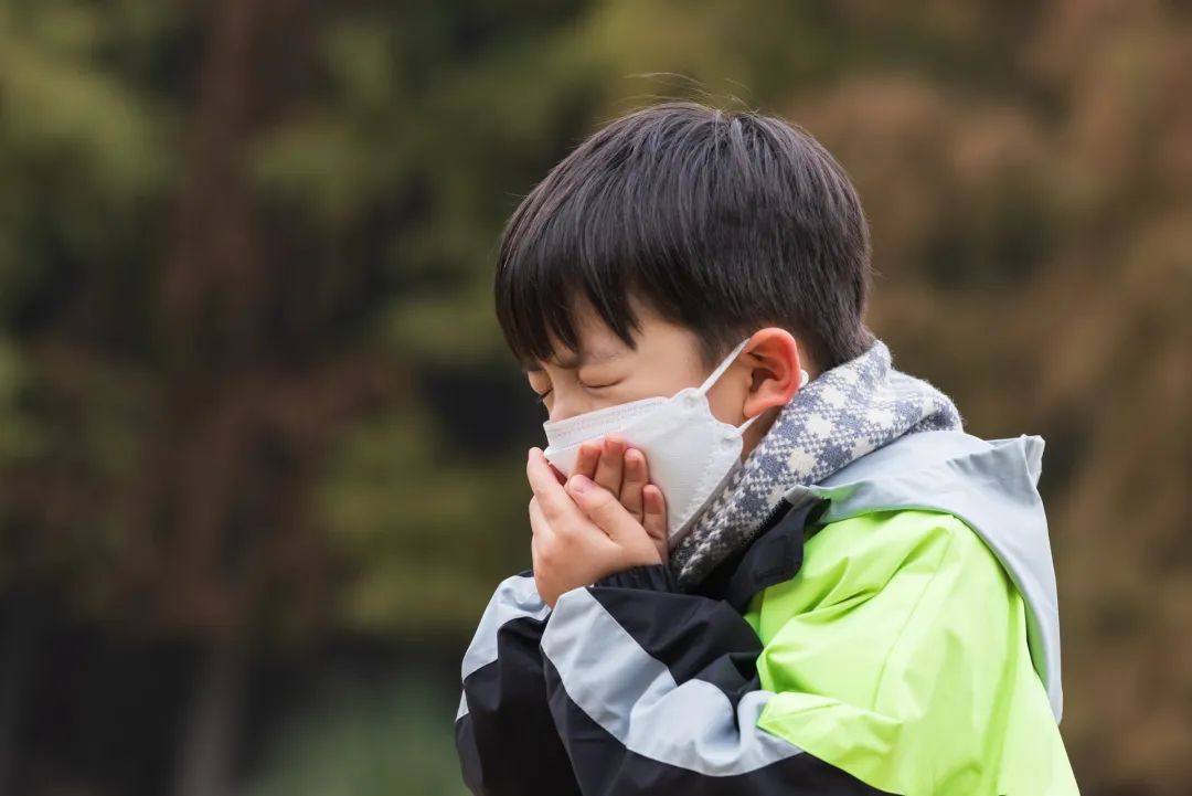 百日咳只有奶娃儿才遭？错！3、40岁的娃儿一样遭哈！